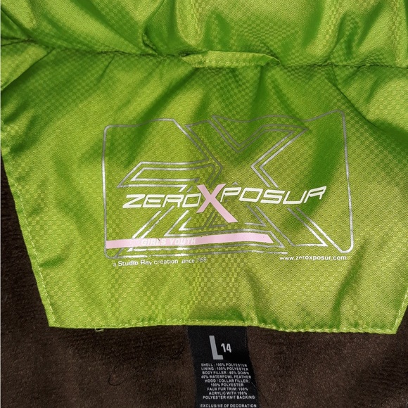 Ski jacket and pants size Med - Picture 13 of 16